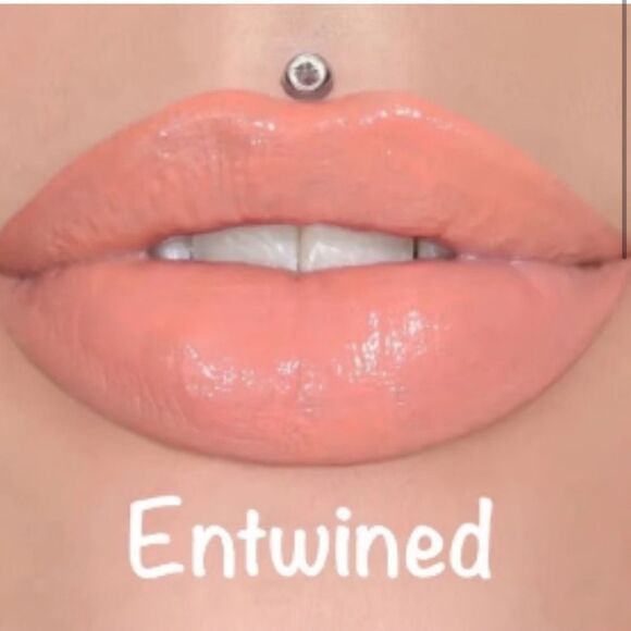 NIB Jeffree Star Supreme Gloss Shade Entwined‎ - Picture 1 of 5